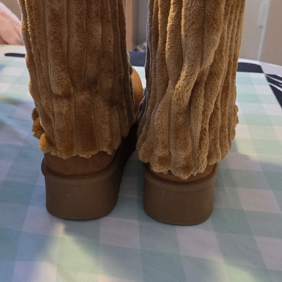 Boots Cozy Brown Winter Boots - Picture 4 of 7